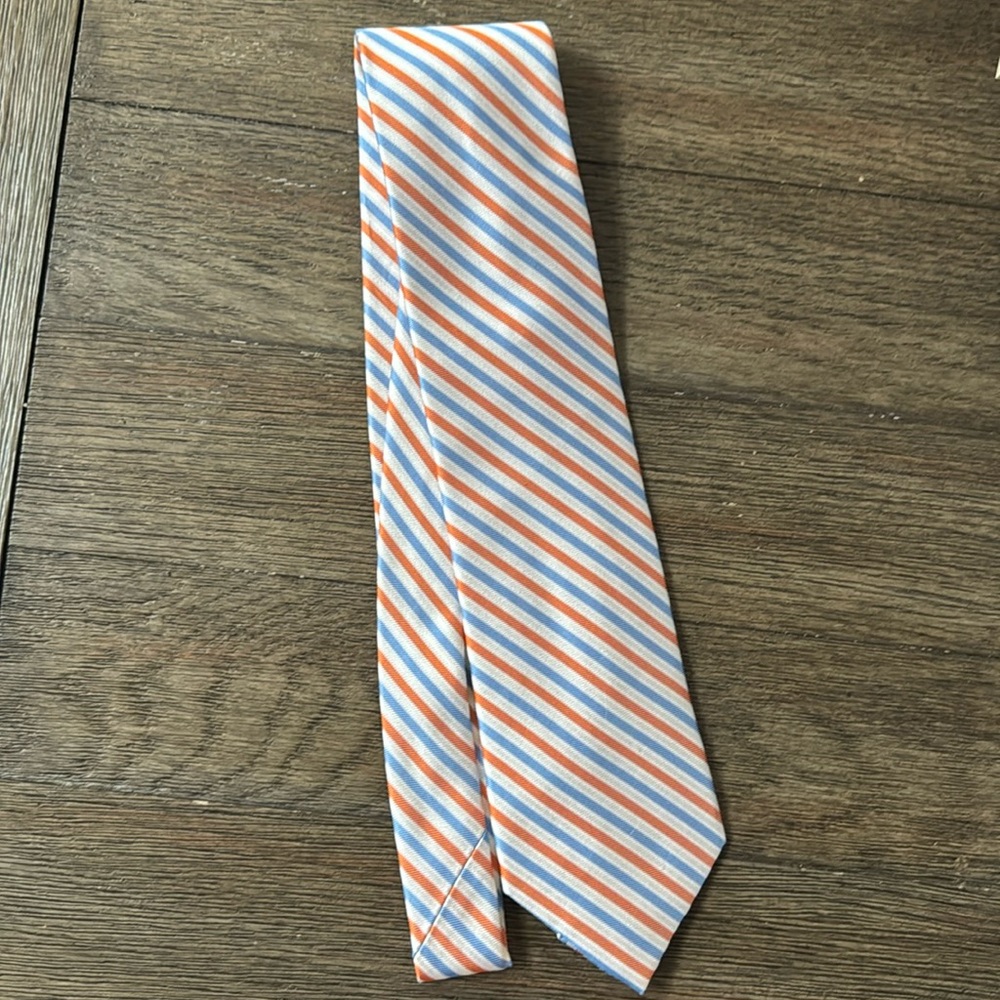 Classic Nautica neck tie